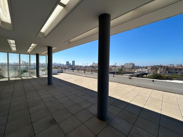 Bureaux à louer - Proximité transports et autoroutes - 13014 Marseille
