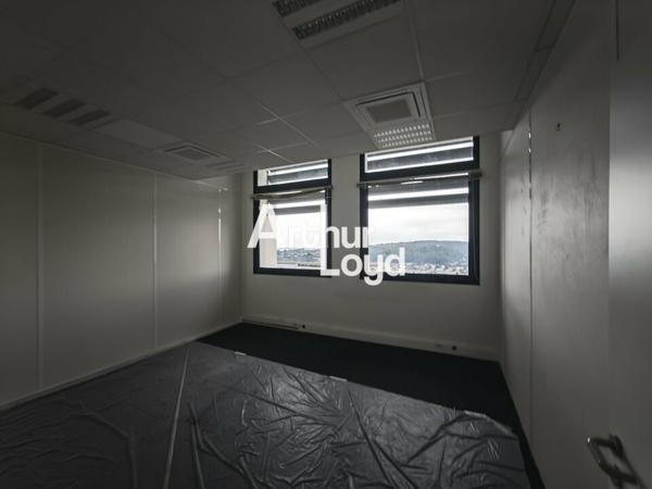BUREAUX A LOUER 407 M² EN R+1 - CAGNES SUR MER