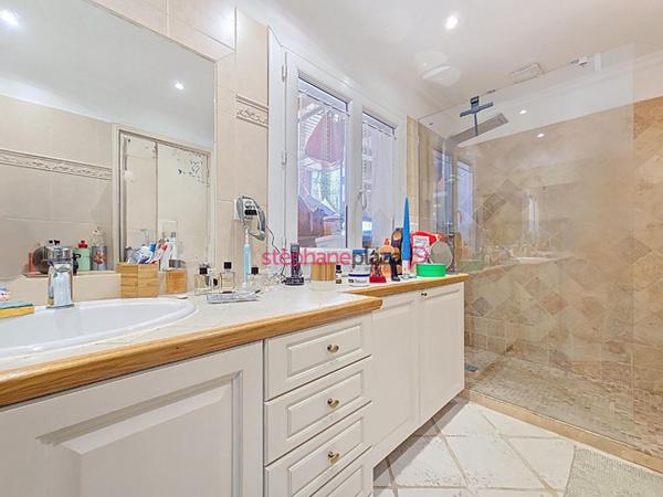 Villa et Mas indépendant de 152 m2