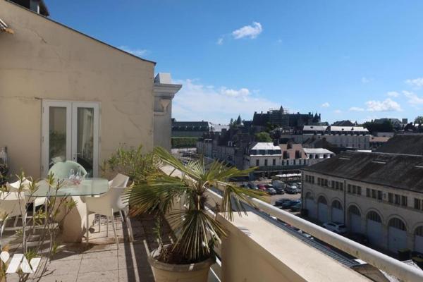 Appartement T6 - 5ème étage - Ascenseur - Cave - deux Parkings. 133,10m² hab.