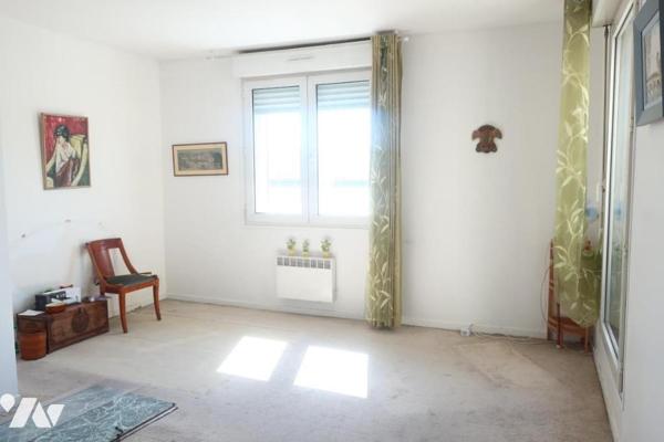 Appartement T6 - 5ème étage - Ascenseur - Cave - deux Parkings. 133,10m² hab.