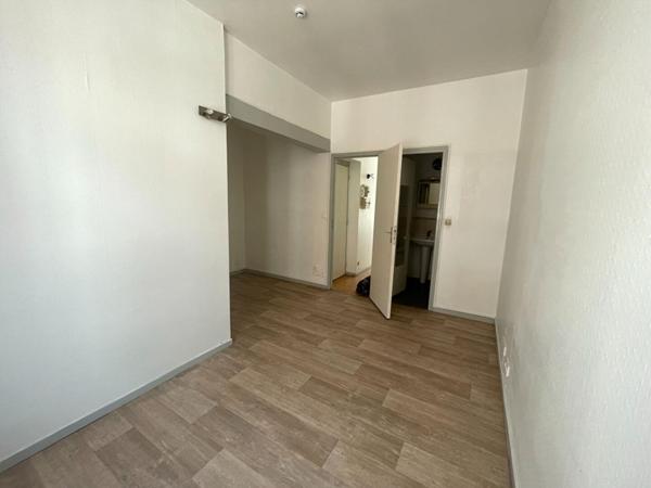 A LOUER : T1 à LILLE • Rue Adolphe - Vauban • 460 € CC • Réf. G668-04