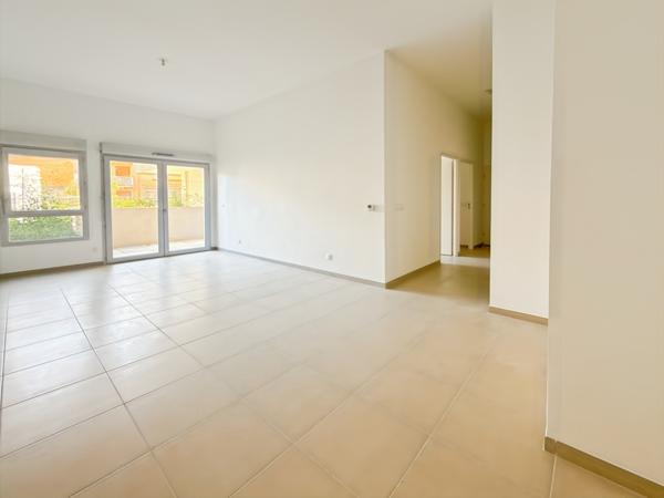 Toulon (83200) Appartement T3 avec terrasse et jardin plein sud