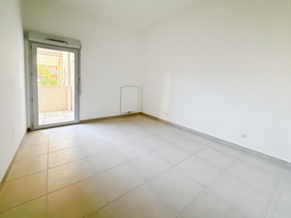 Toulon (83200) Appartement T3 avec terrasse et jardin plein sud