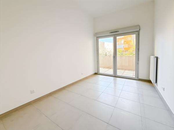 Toulon (83200) Appartement T3 avec terrasse et jardin plein sud