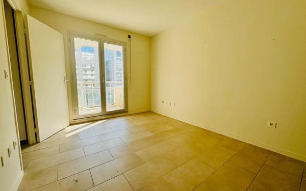 Appartement à louer    2 pièces • 52 m2 Boulogne-Billancourt