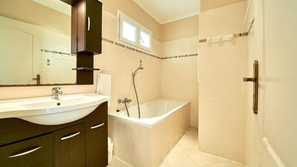 INVESTISSEMENT LOCATIF – SARI-SOLENZARA – Résidence de Tourisme Lisa Maria – 3,44% de rentabilité