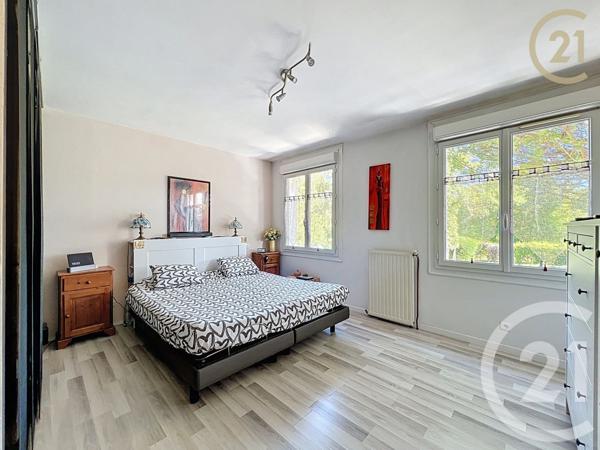 Maison à vendre  8 pièces - 240 m2 ST FARGEAU PONTHIERRY - 77