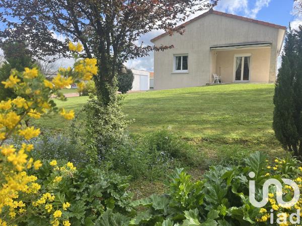 Maison 6 pièces de 148 m² à Pompaire (79200)