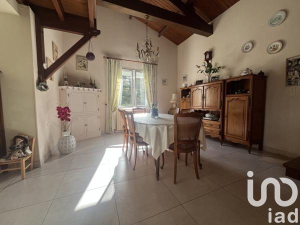 Maison 6 pièces de 148 m² à Pompaire (79200)