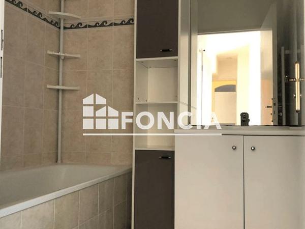 Location Appartement 3 pièces 58.85 m² - 155 RUE DES ECOLES Pringy 77310