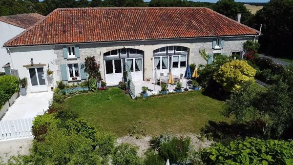 Vente Maison 9 pièces 201 m2 à Matha
