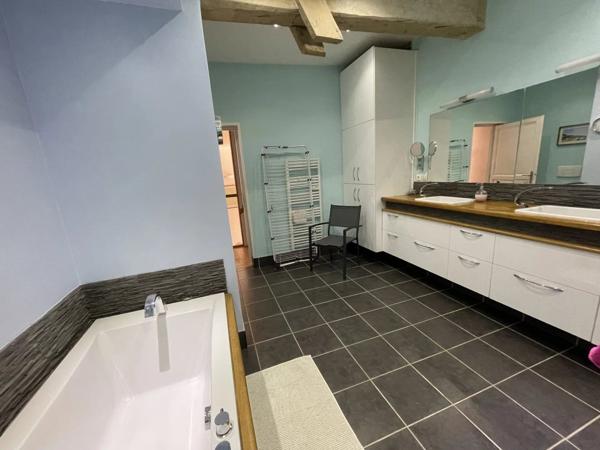 Vente Maison 9 pièces 201 m2 à Matha