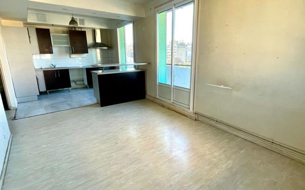 Appartement à vendre    2 pièces • 46 m2 Marseille 4