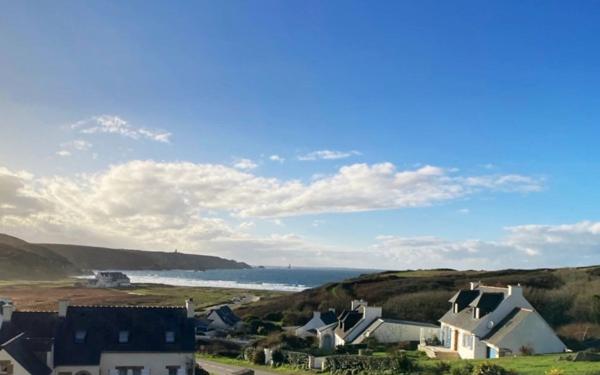 Maison à vendre    4 pièces •  Cléden-Cap-Sizun