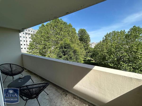 Appartement à louer 1 pièce 32.6m² Le Mans (72000)