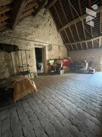ANGERVILLE 10MIN Maison avec belle grange et beau potentiel