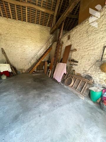 ANGERVILLE 10MIN Maison avec belle grange et beau potentiel