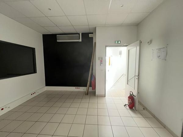 OFFREZ À VOS COLLABORATEURS UN CADRE DE TRAVAIL SPACIEUX ET FONCTIONNEL