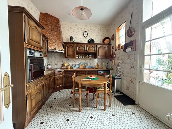 Le Bouscat Barrière du Medoc Echoppe double à rafraichir avec garage