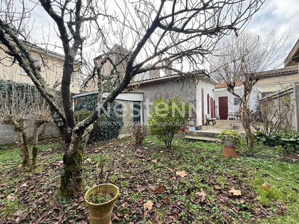 Le Bouscat Barrière du Medoc Echoppe double à rafraichir avec garage