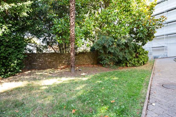 NANTES/CENTRE VILLE APPARTEMENT AVEC BALCON/PARKING/TERASSE