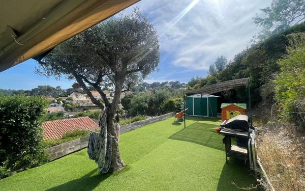 Maison à vendre    3 pièces • 64 m2 La Seyne-sur-Mer