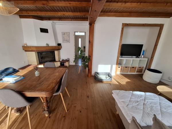 Maison à vendre à Saintes en Charente-Maritime (17100), ref : 17111-719