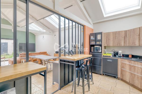À VENDRE – Grande maison rénovée à Décines-Charpieu, secteur Grand Large / Tram T3 Décines-Centre
