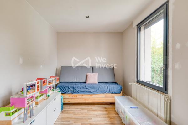 À VENDRE – Grande maison rénovée à Décines-Charpieu, secteur Grand Large / Tram T3 Décines-Centre
