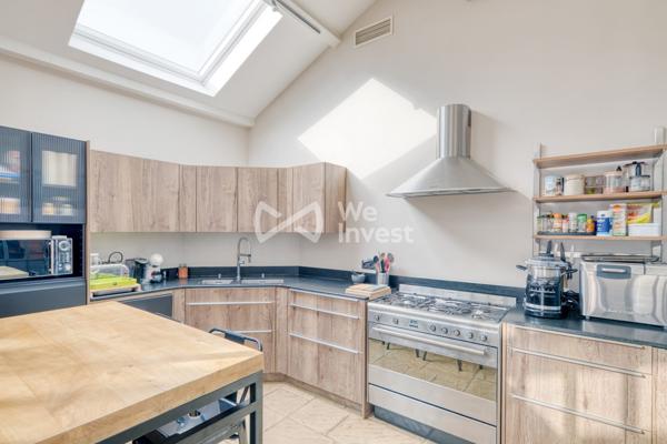 À VENDRE – Grande maison rénovée à Décines-Charpieu, secteur Grand Large / Tram T3 Décines-Centre