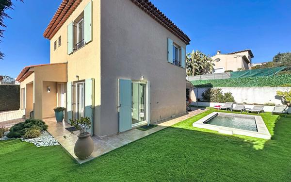 Maison à vendre    5 pièces • 129,16 m2 Cagnes-sur-Mer