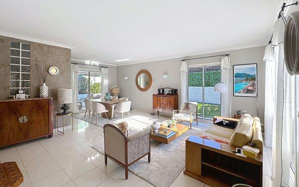 Maison à vendre    5 pièces • 129,16 m2 Cagnes-sur-Mer