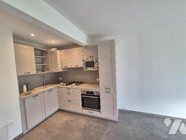 Appartement F2 de plein pied avec jardin privatif, proche mer et toutes commodités
