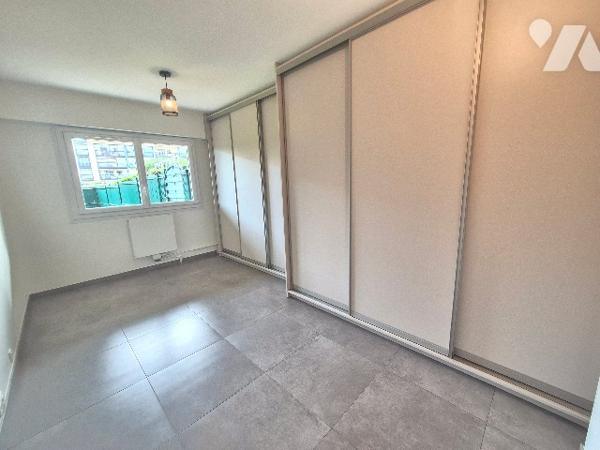 Appartement F2 de plein pied avec jardin privatif, proche mer et toutes commodités