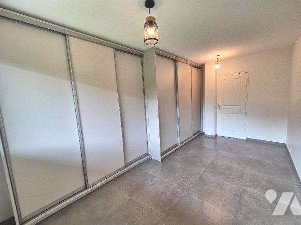 Appartement F2 de plein pied avec jardin privatif, proche mer et toutes commodités
