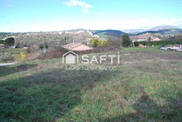 Terrain constructible  817 m2 en hauteur