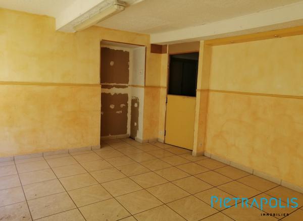 Immeuble Env 420 m²