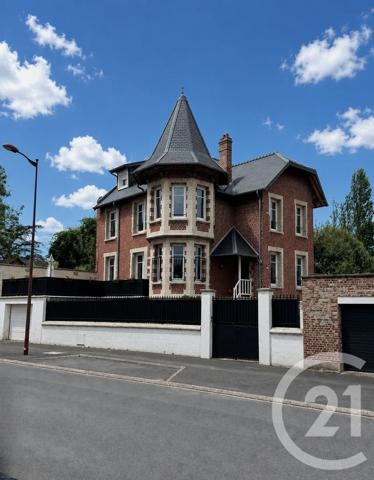 Maison à vendre  7 pièces - 164,10 m 2   ST QUENTIN  - 02