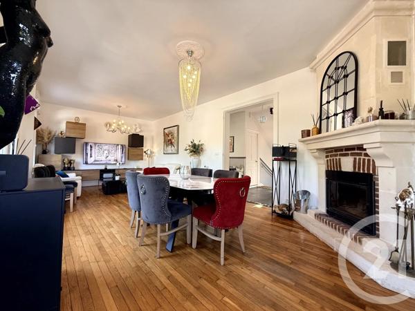Maison à vendre  7 pièces - 164,10 m 2   ST QUENTIN  - 02