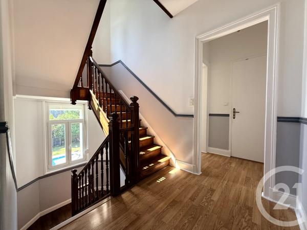 Maison à vendre  7 pièces - 164,10 m 2   ST QUENTIN  - 02