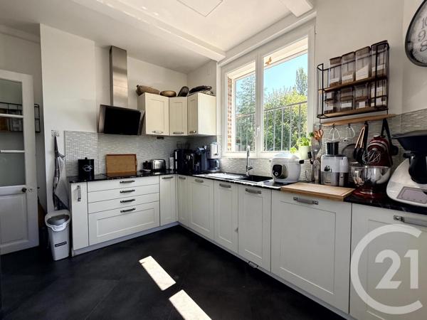 Maison à vendre  7 pièces - 164,10 m 2   ST QUENTIN  - 02