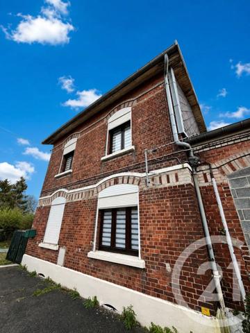 Maison à vendre  4 pièces - 76 m 2   ST QUENTIN  - 02