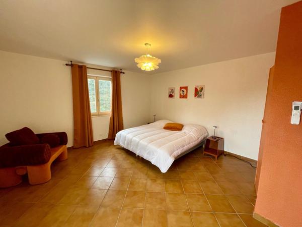 Aux Issambres, villa 400 m² à fort potentiel