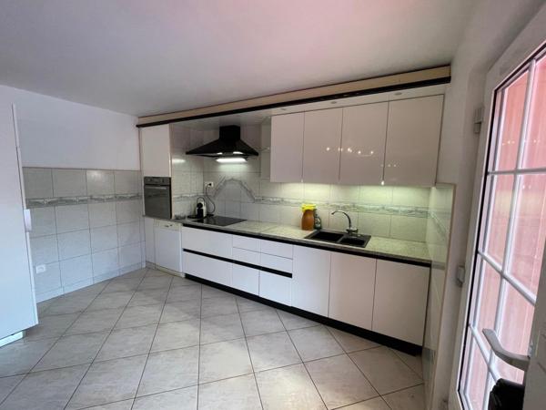 Aux Issambres, villa 400 m² à fort potentiel