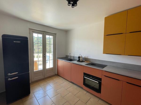 Aux Issambres, villa 400 m² à fort potentiel