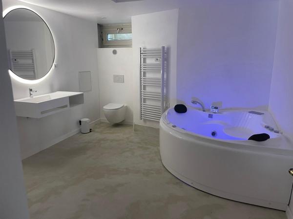 Aux Issambres, villa 400 m² à fort potentiel