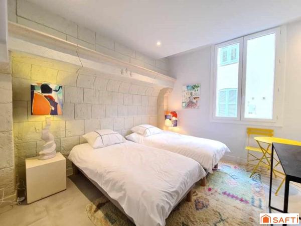 Rare ! Cannes Suquet Maison de ville avec un local et 3 appartements