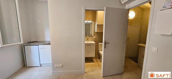 Rare ! Cannes Suquet Maison de ville avec un local et 3 appartements