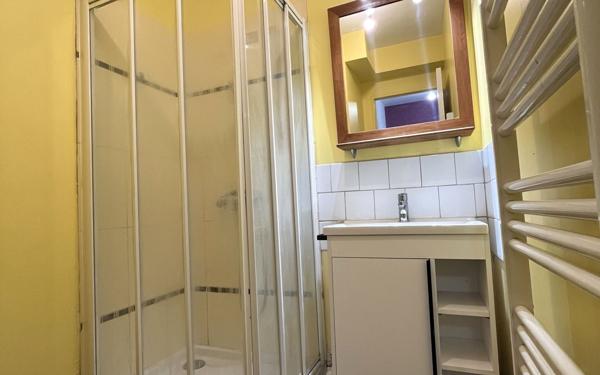 Appartement à vendre    1 pièce • 29 m2 Melun